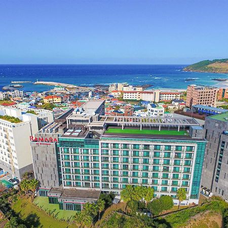 Отель Ramada By Wyndham Jeju Hamdeok Экстерьер фото