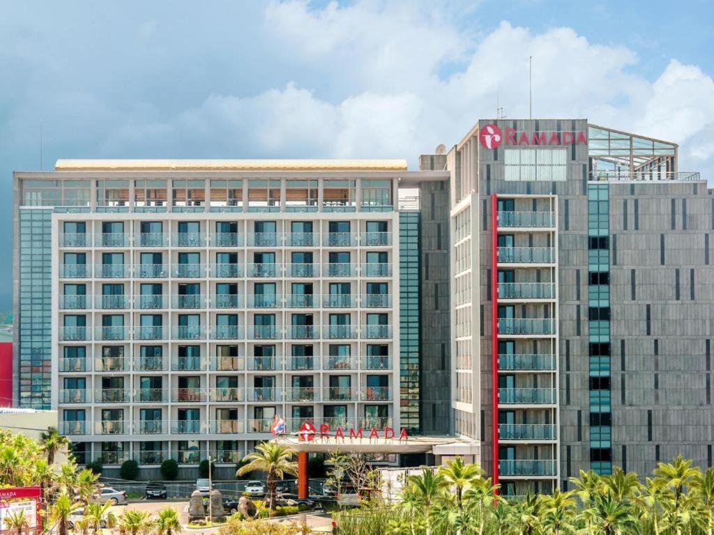 Отель Ramada By Wyndham Jeju Hamdeok Экстерьер фото