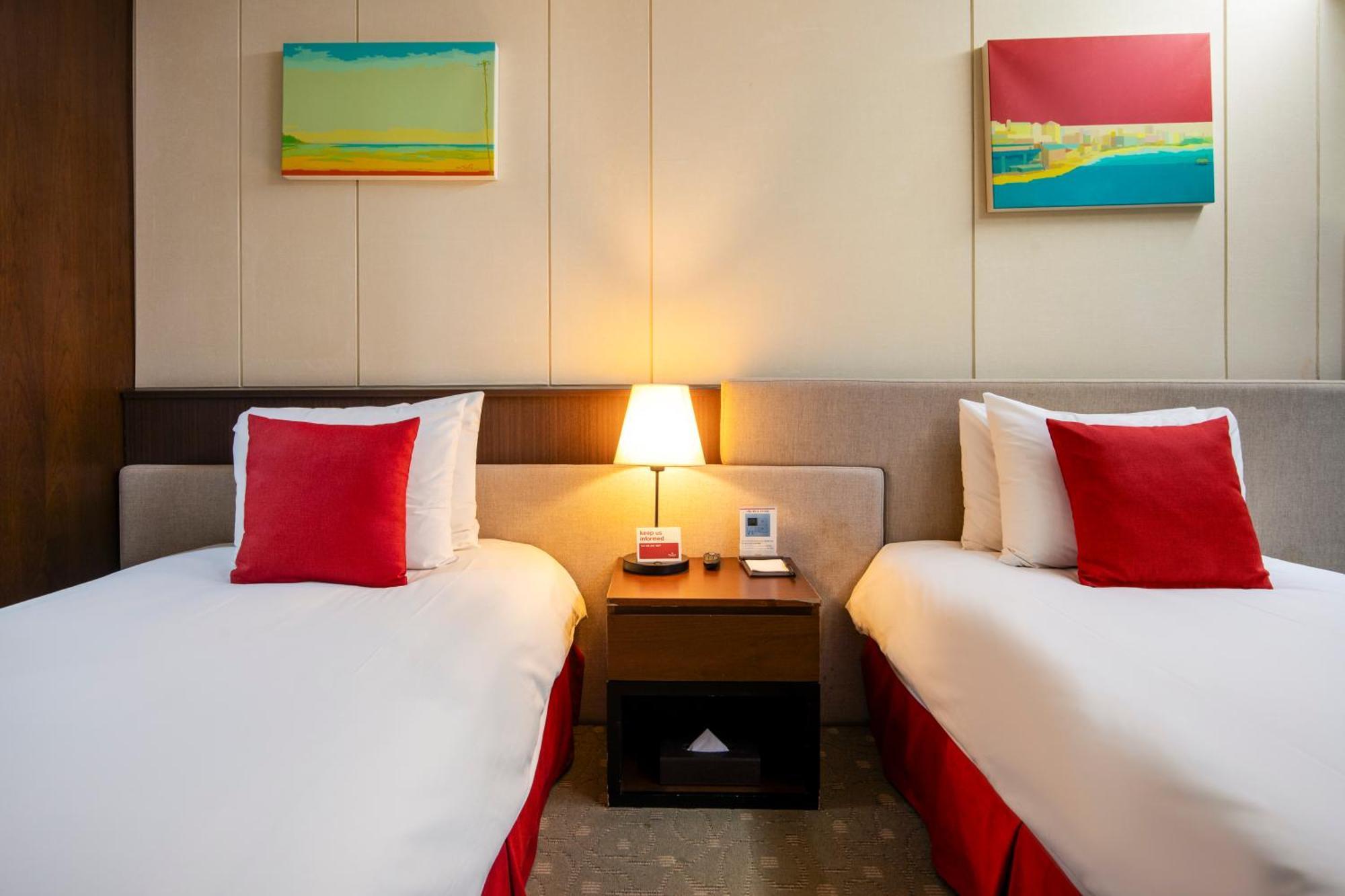 Отель Ramada By Wyndham Jeju Hamdeok Экстерьер фото